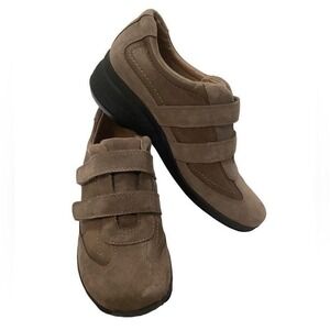 Easy Spirit anti gravity suede walking Shoes‎ size 7